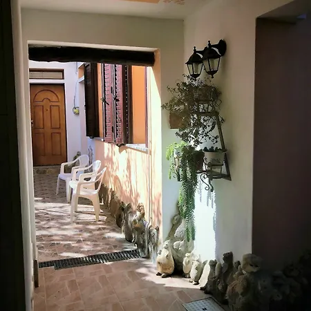 Domo All'antico Borgo Pensión Oristano