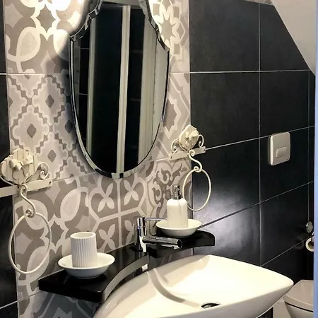 Domo All'antico Borgo Guest house 3*